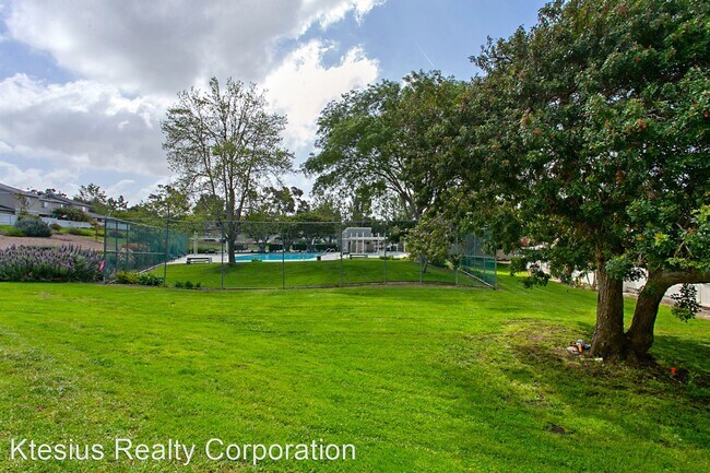 Building Photo - 2 br, 2 bath House - 1765 Greentree Road