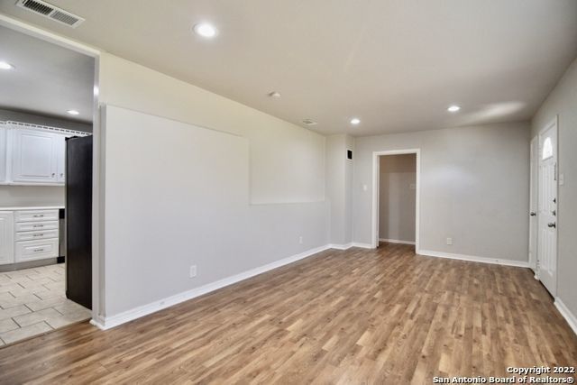Building Photo - 479 HIALEAH AVE