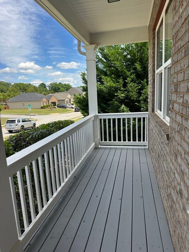 Photo - 4 Bedroom home in Gainesville!