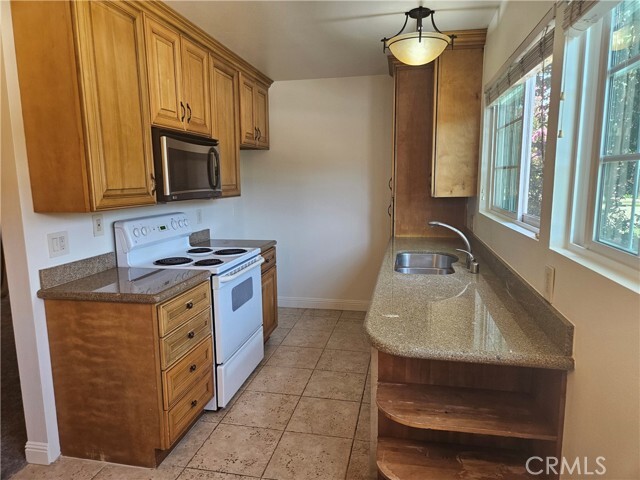 Building Photo - 60 Streamwood