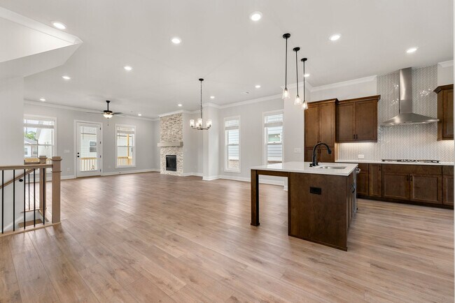 Foto del edificio - 114 Stonehouse Dr