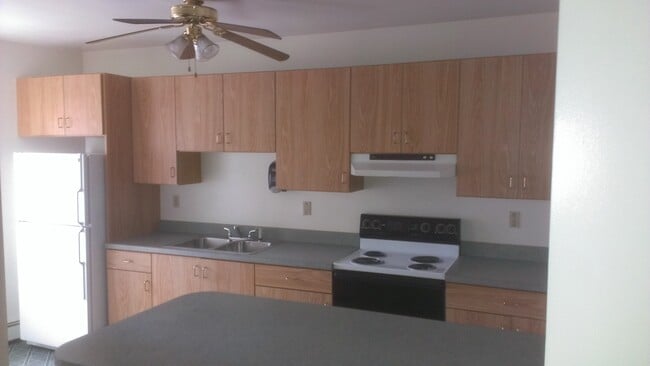 KItchen - 162 River St