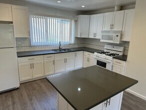 Building Photo - 6060 La Prada