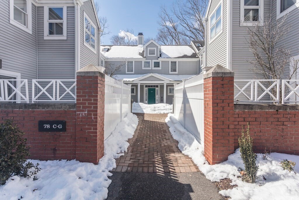 Primary Photo - 78 Pleasant St