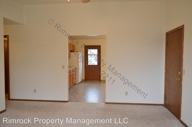Building Photo - 1924 Clubhouse Way