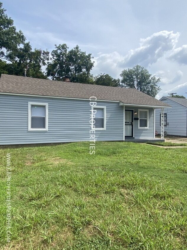 Primary Photo - Move in by 10/15/2023 and Get a Free month...