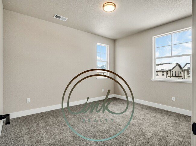 Foto del edificio - Brand New Townhouses in Gardnerville