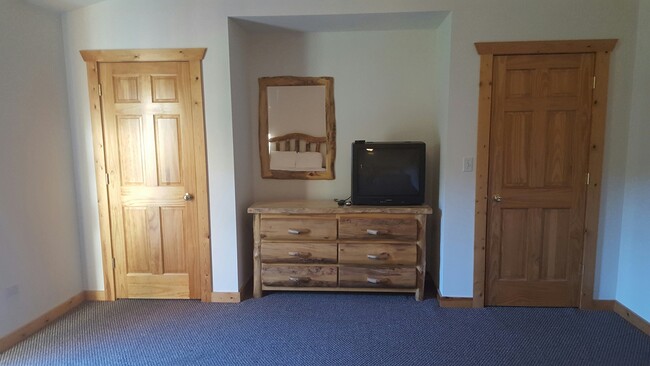 Building Photo - 2643 IL-178