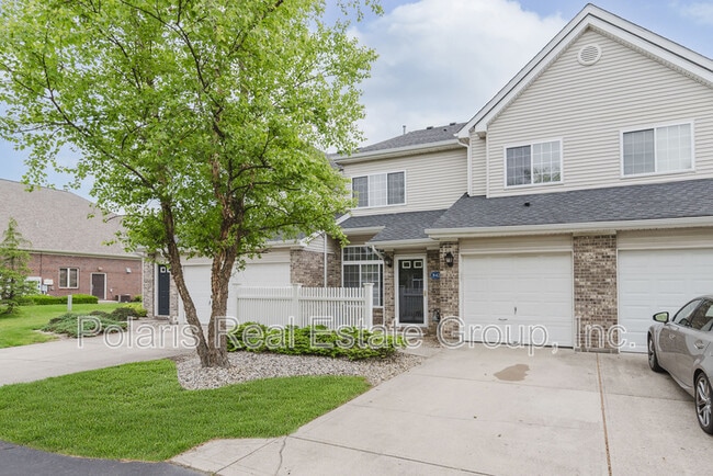 Building Photo - 8422 Enclave Blvd