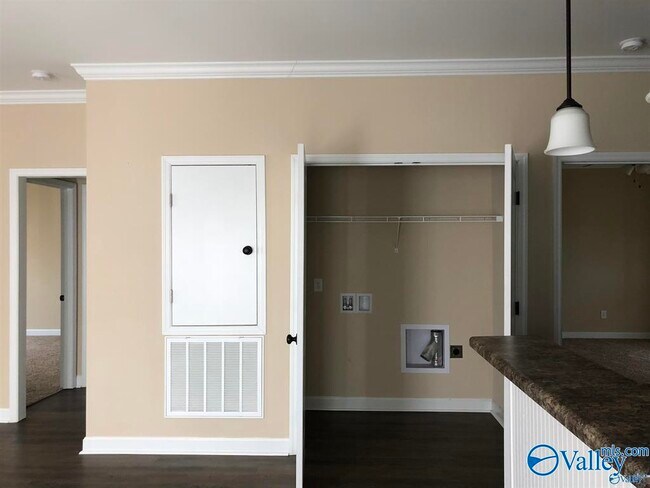 Foto del edificio - 4029 Jeff Rd NW