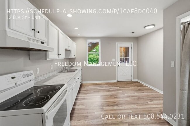 Building Photo - 12 Elm St