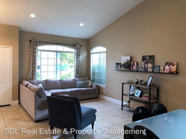 Building Photo - 4 br, 2 bath House - 42923 Corte Cabello