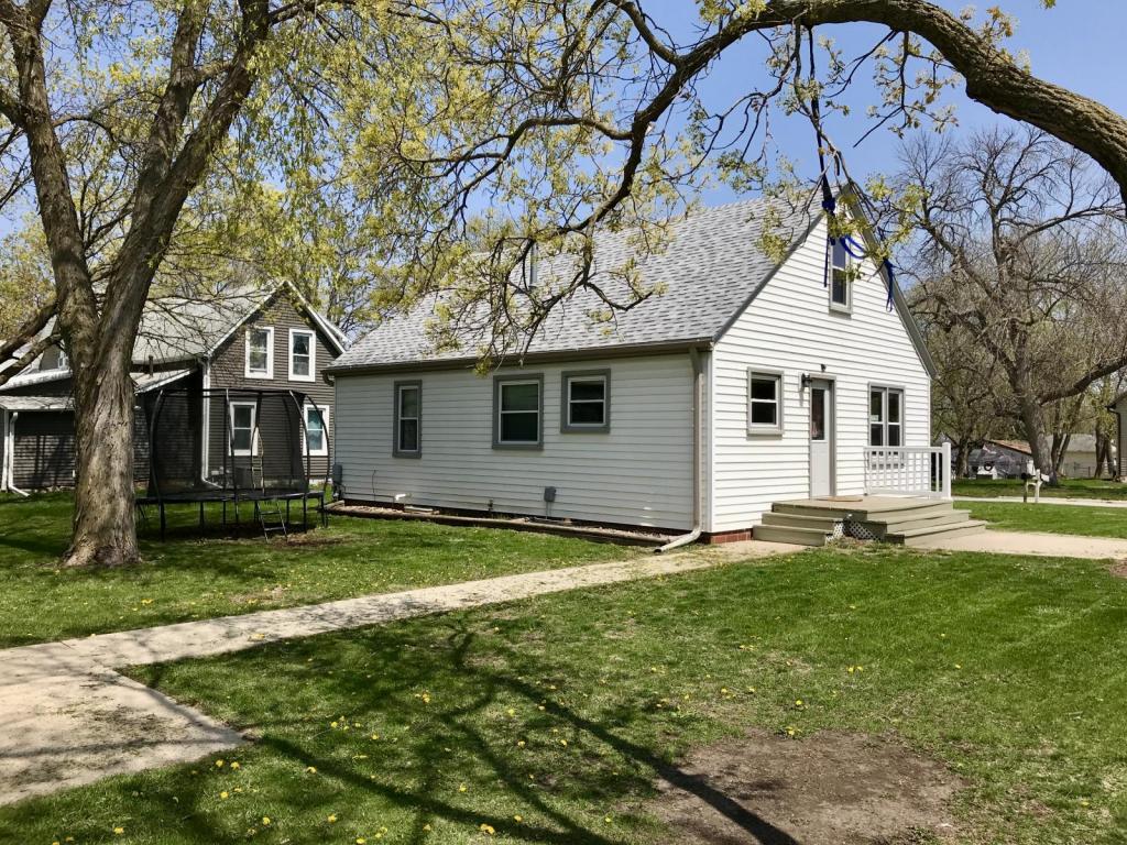 Primary Photo - 504 N Main St