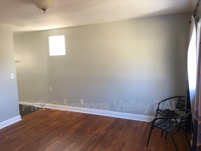 Foto del edificio - 754 Orrville Ave