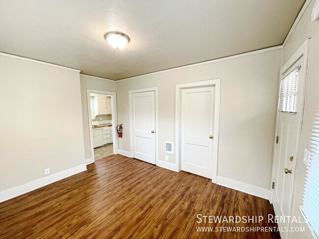 Foto del edificio - 2024 Emerald St