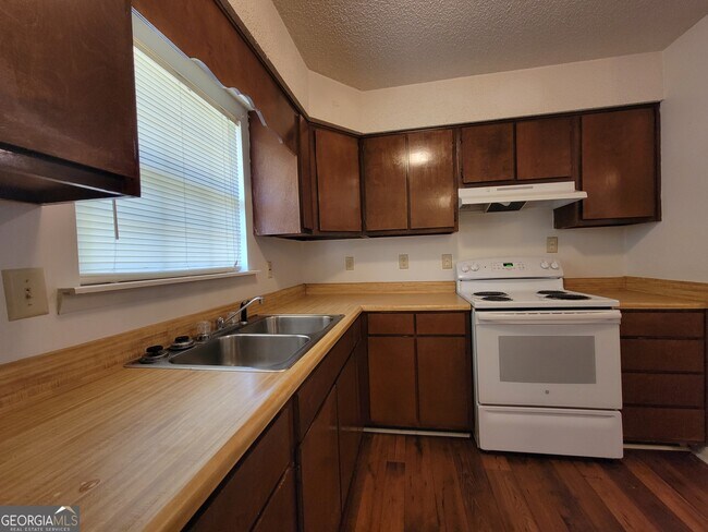 Foto del edificio - 4570 Hwy 53