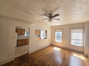 Building Photo - 1421 W 84th St