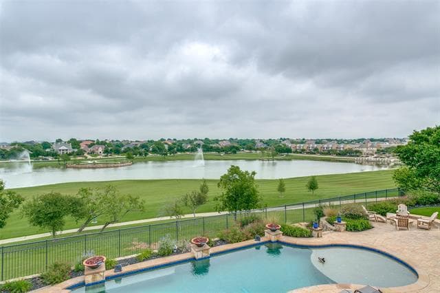 Foto del edificio - 2417 Hollow Hill Ln