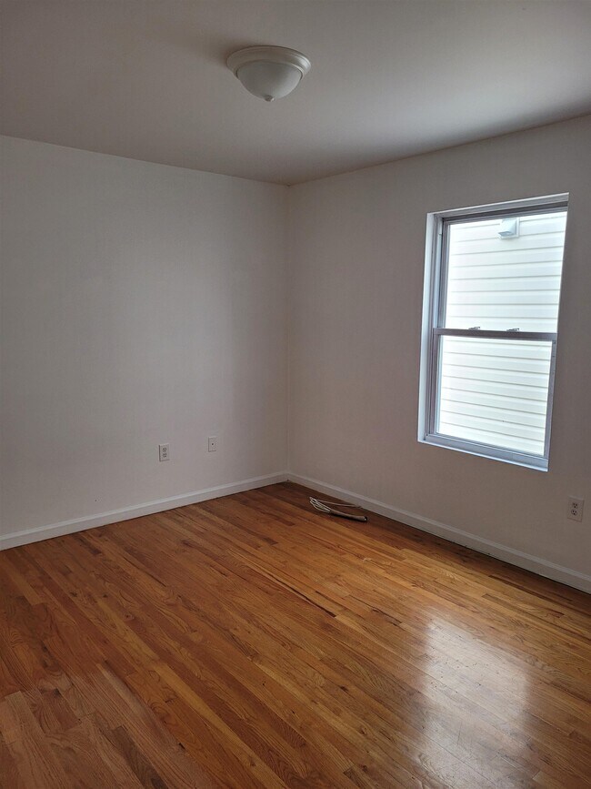 Building Photo - 251 Harrison Ave