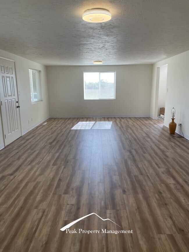 Foto del edificio - 29081 Market Rd