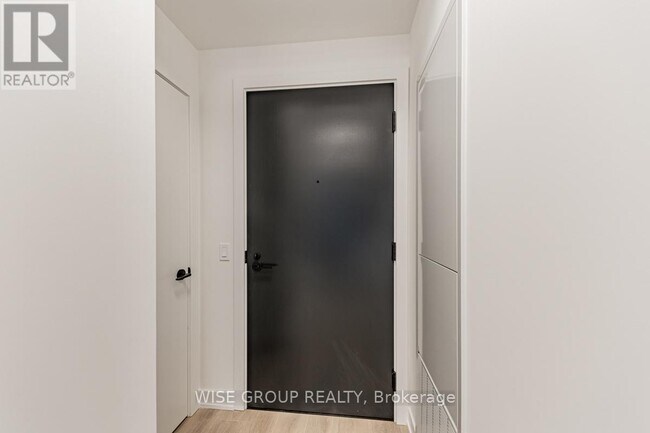 Photo du bâtiment - 127 Broadway Ave