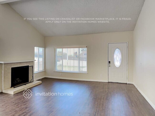 Foto del edificio - 15745 Foothill Blvd