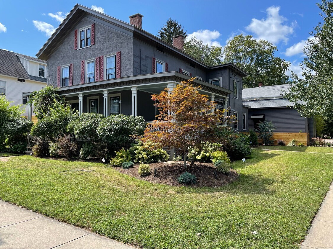 Primary Photo - 538 Central Ave