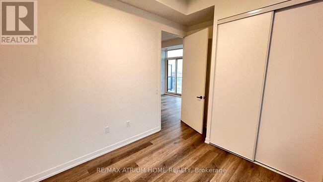 Photo du bâtiment - 195 Commerce St