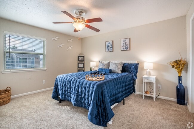 Building Photo - Apollo Palms Apartments