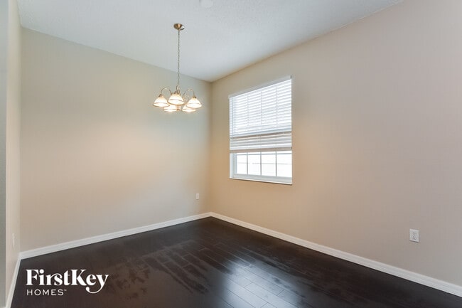 Foto del edificio - 3960 Andover Cay Blvd