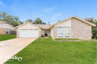Building Photo - 3501 Palomino Dr