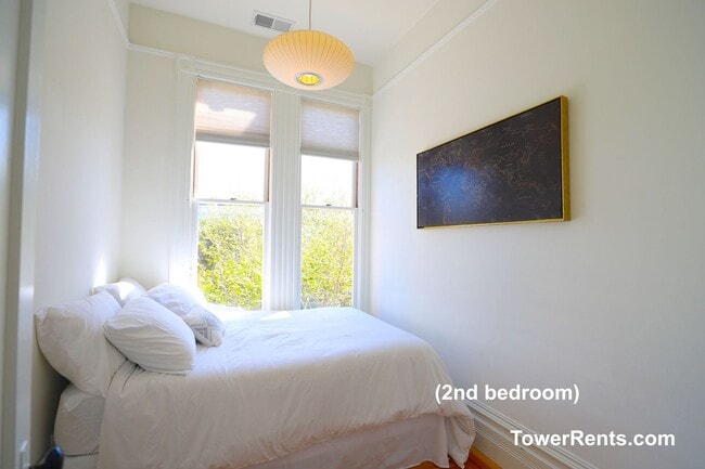 208-210 Fair Oaks St - 208-210 Fair Oaks St Apartment