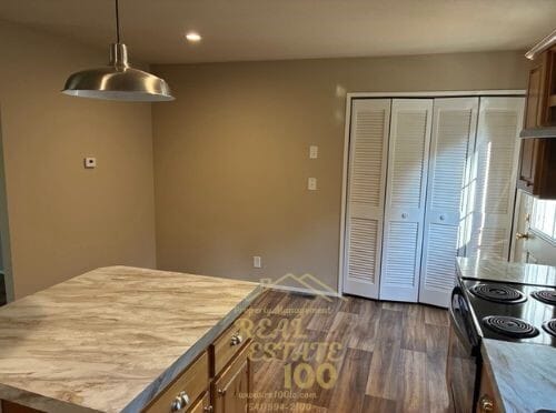 Foto del edificio - 740 N Deerlane Loop