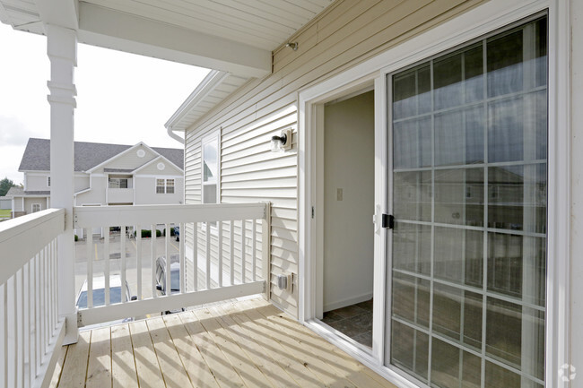 2 Bedroom Upstairs - Balcony - Parkland Cove Apartments