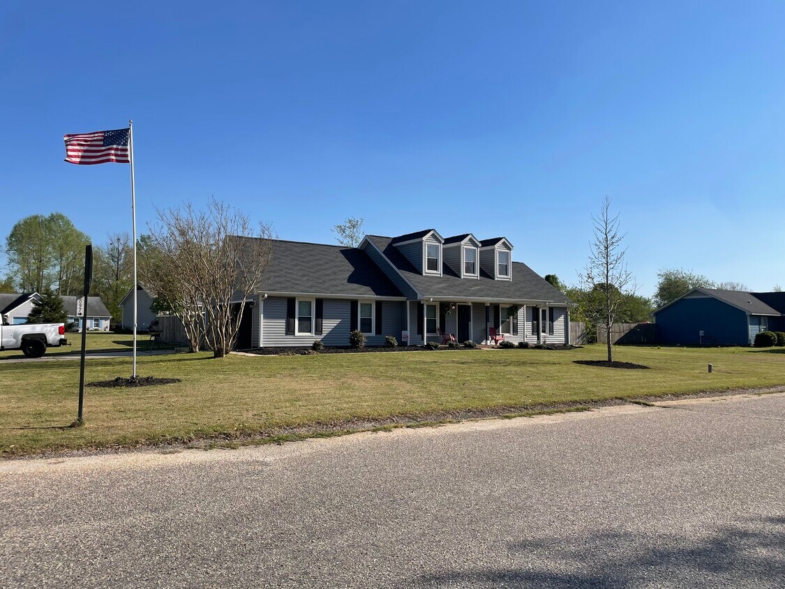 Building Photo - 138 Tradewinds Dr