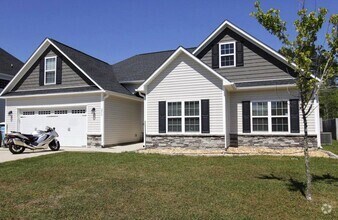 Building Photo - 250 Wood House Dr