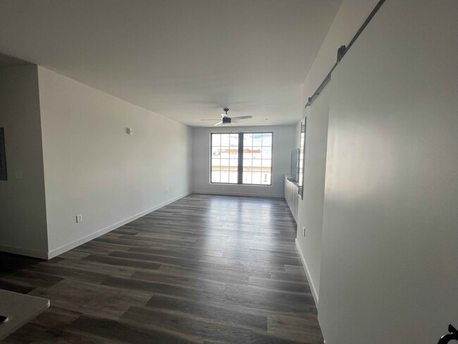 Foto del edificio - 141 E Broad St