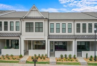 Building Photo - 726 Stickley Oak Way