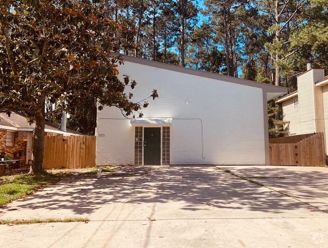 Building Photo - 19435 Slemmer Rd