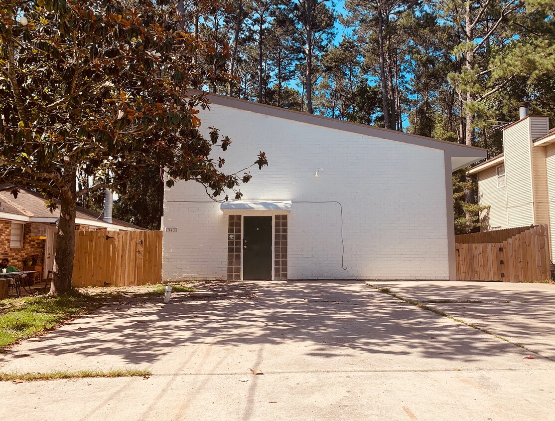 19435 Slemmer Rd Unit B, Covington, LA 70433 Condo for Rent in