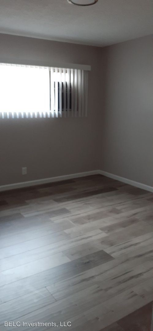 Building Photo - 4515 Santo Tomas Dr