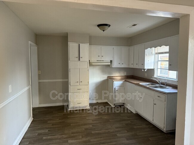 Foto del edificio - 1152 14th Pl SW