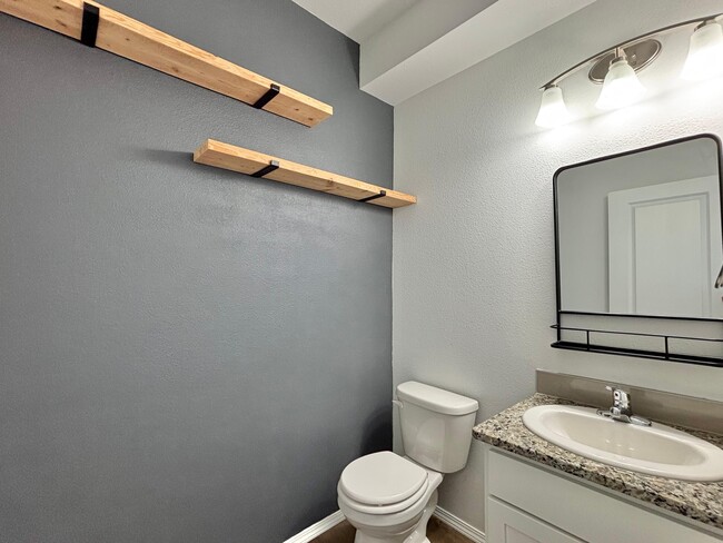 Foto del edificio - 8316 N James Ct