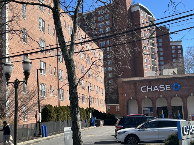 Building Photo - 53 Prospect St