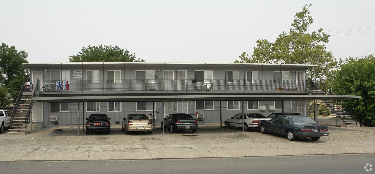Foto principal - 2300 D St