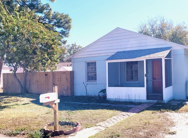 Foto del edificio - 807 E Azalea Ct