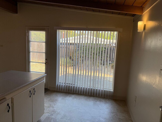 Foto del edificio - Charming Pet Friendly 3-Bedroom in Quiet Cul-de-sac-$750 OFF FIRST MONTH'S RENT!!!