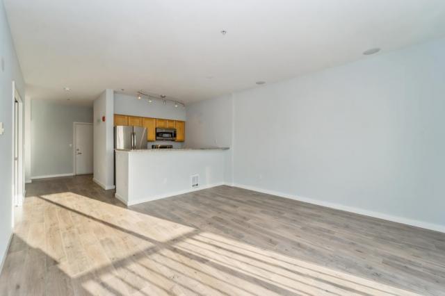 Building Photo - 1 bedroom in Seattle WA 98144