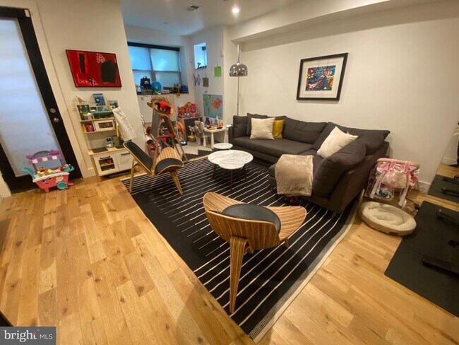 Foto del edificio - 1526 6th St NW