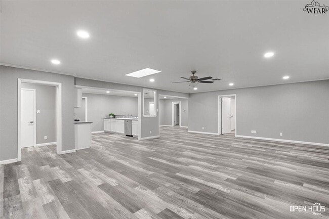 Building Photo - 4303 Prince Edward Dr